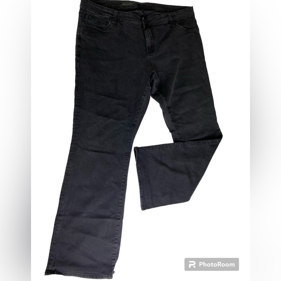 Kut from the Kloth Natalie High Rise Boot cut Black Jeans - Picture 1 of 7